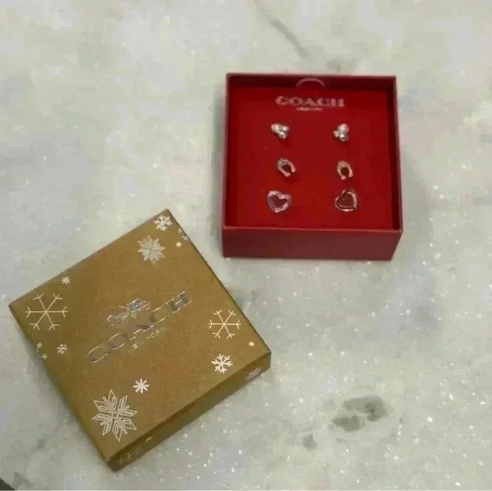 A set of earrings COACH - Picture 4 of 4